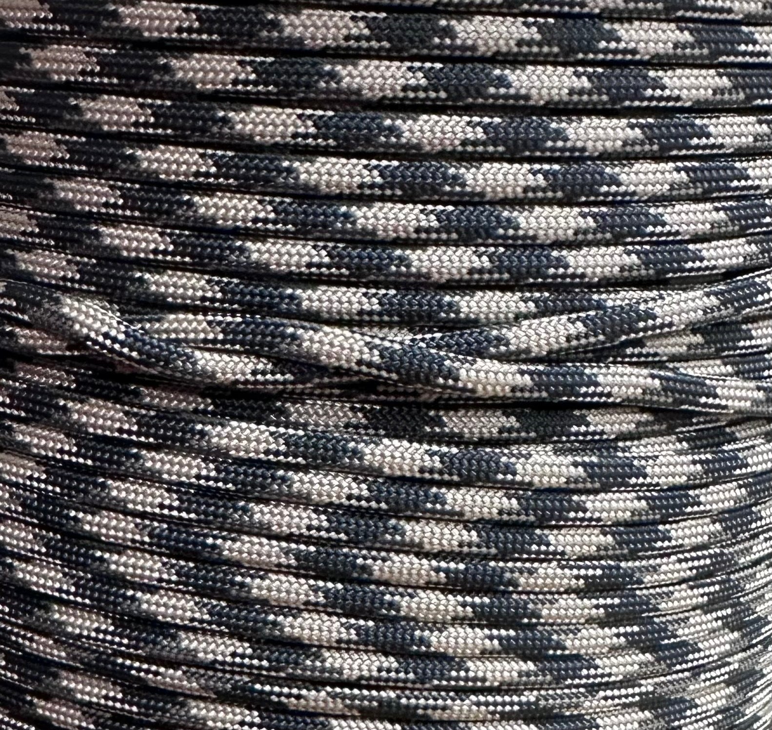 PARACORD 550 - BLACK & TAN 50/50