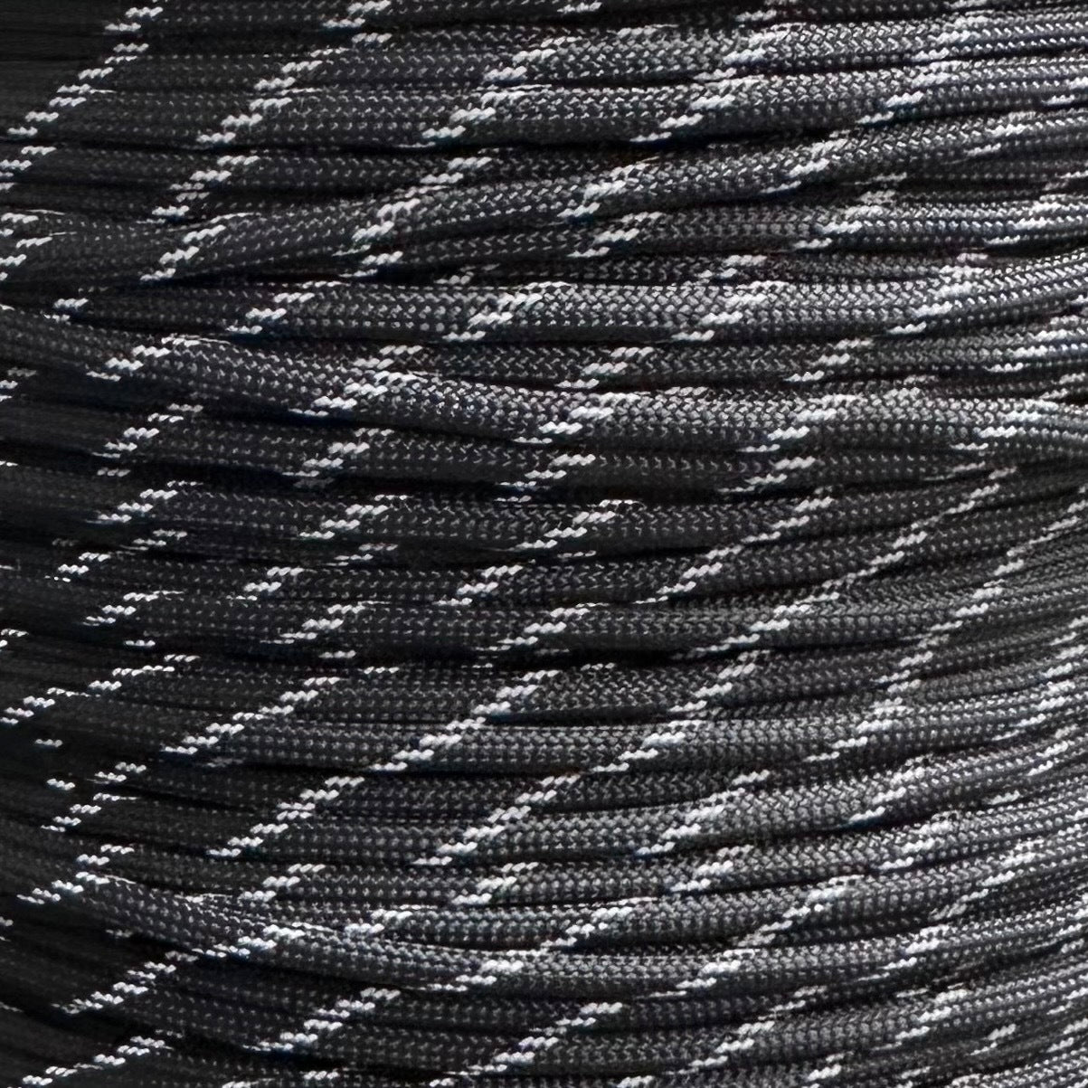 PARACORD 550 - BLACK W/ 3 REFLECTIVE TRACERS