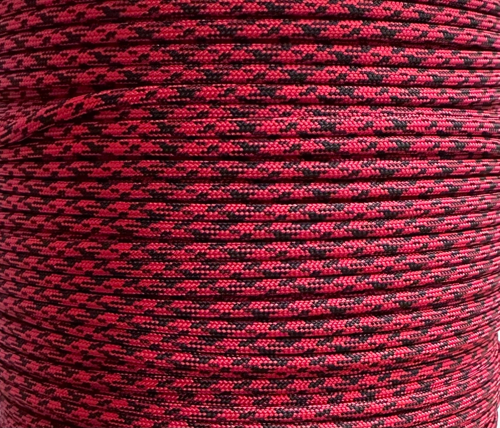 PARACORD 550 - IMPERIAL RED & BLACK CAMO