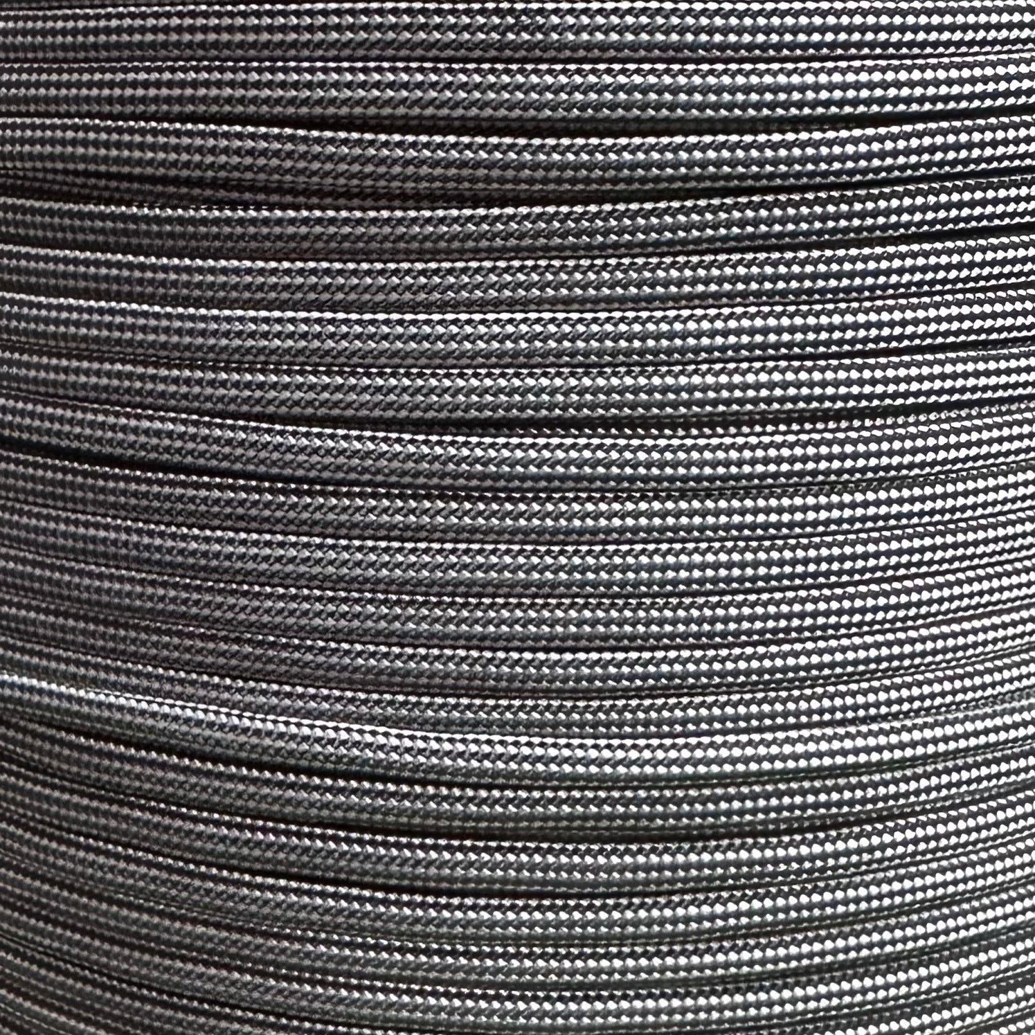 PARACORD 550 - SILVER GREY & BLACK STRIPES