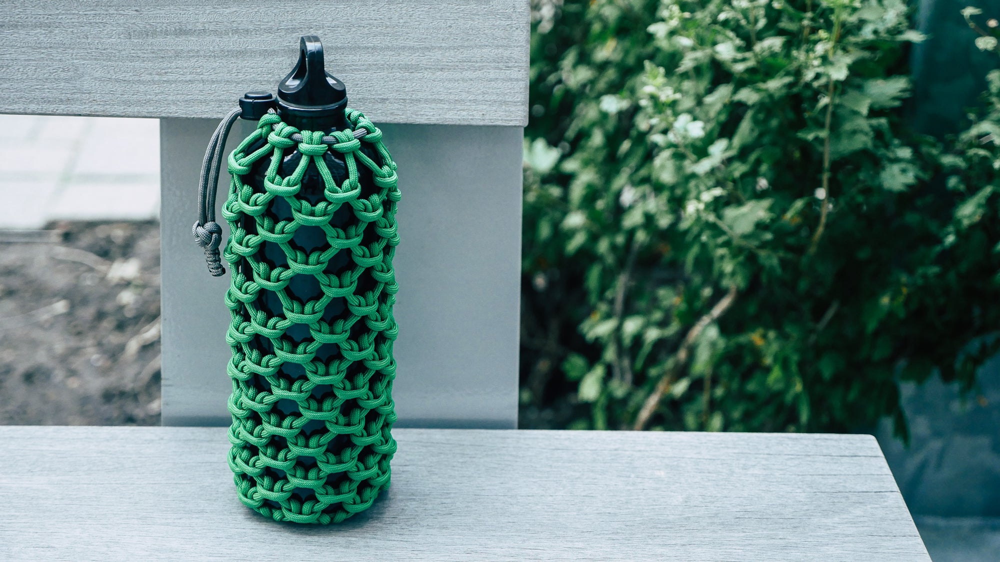 Paracord Survival Kit: Knife Belt Holder & Bottle Wrap Combo