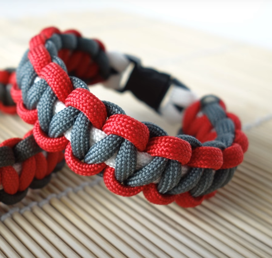 How to Make A Cobra Knot (Solomon Knot) Paracord Bracelet (Beginner)