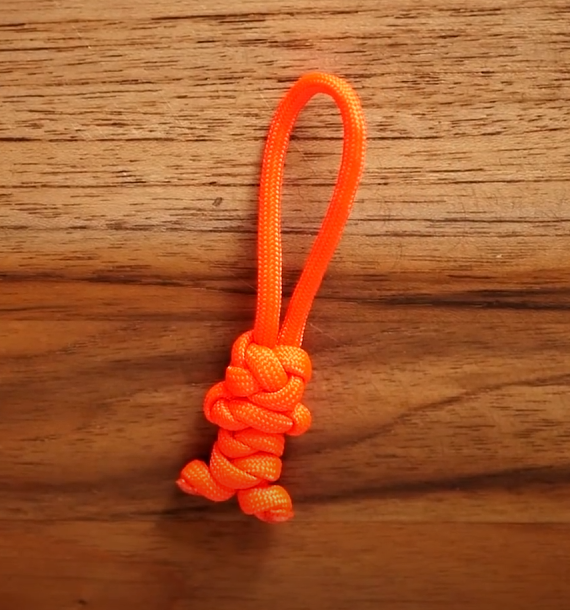 How To Make An Emperor Parabuddy Paracord Zipper Pull Lanyard Tutorial (Beginner)