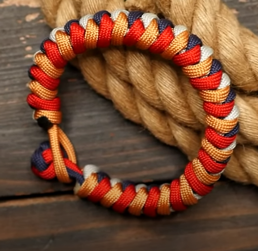 Make the Four Color Snake Knot Paracord Bracelet (Intermediate)