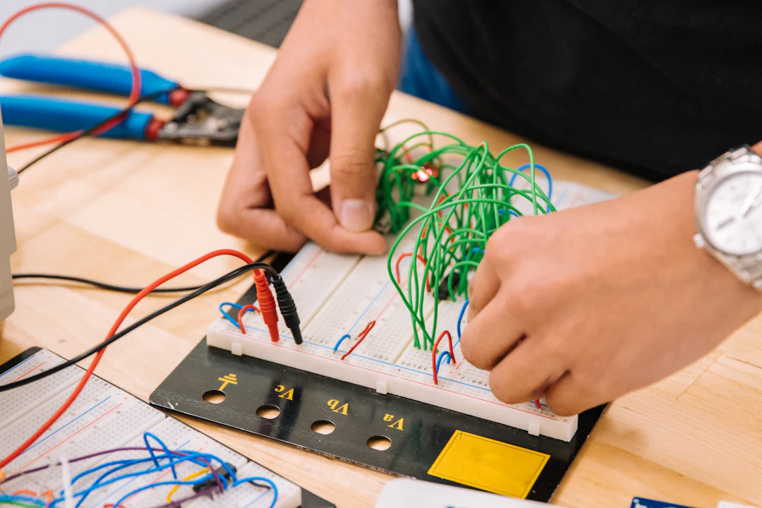 Discover the Craft Behind the Scenes of a Paracord Weaving Workshop