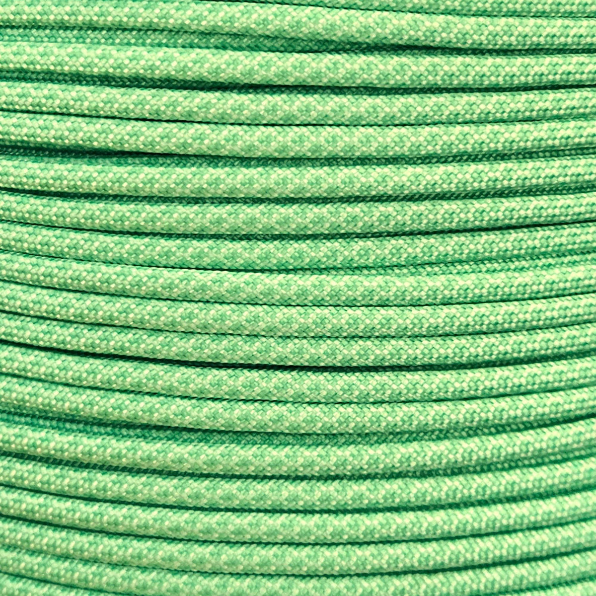 PARACORD 550 - WHITE W/ MINT DIAMONDS (100ft Hank)