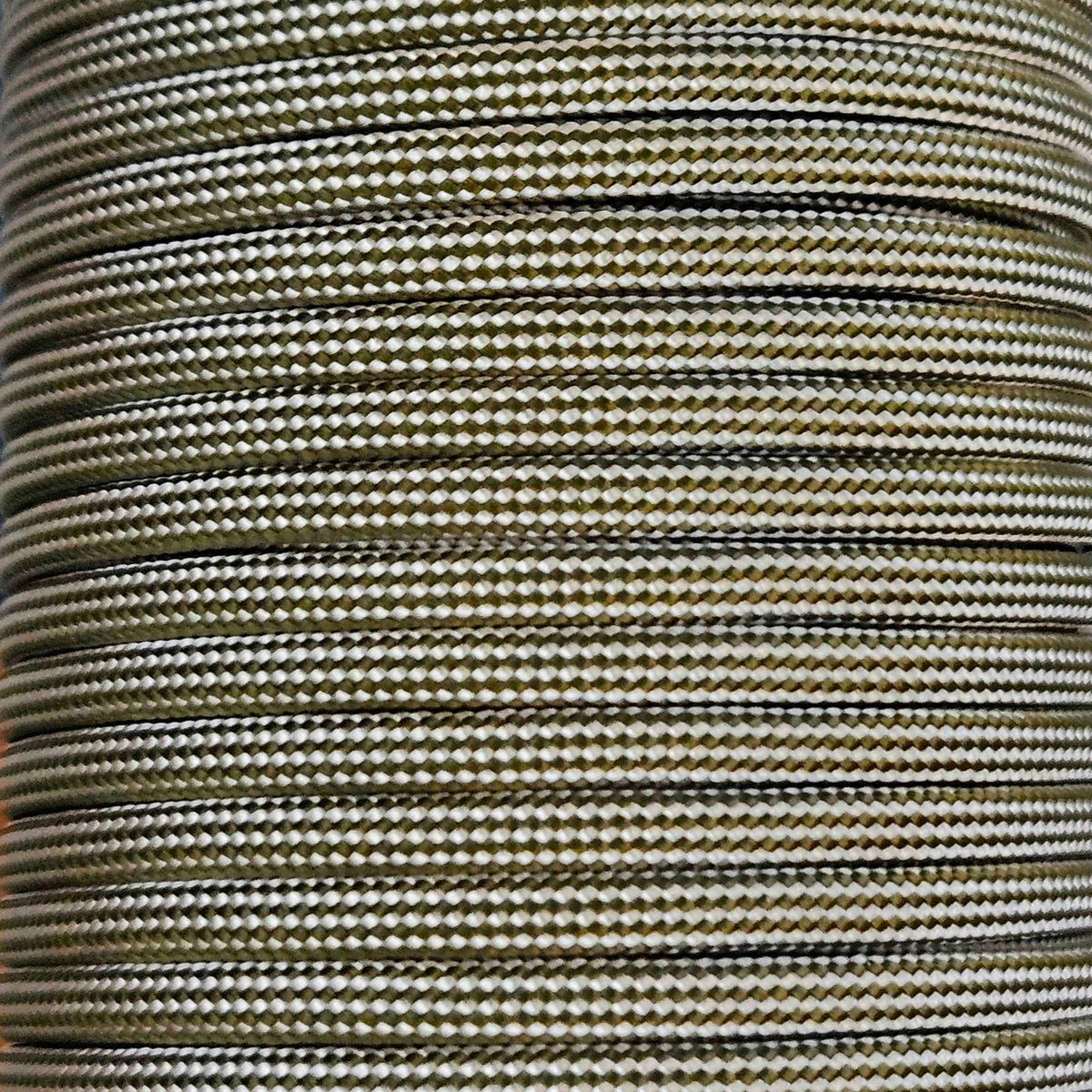 PARACORD 550 - WINTER GREEN (100ft Hank)